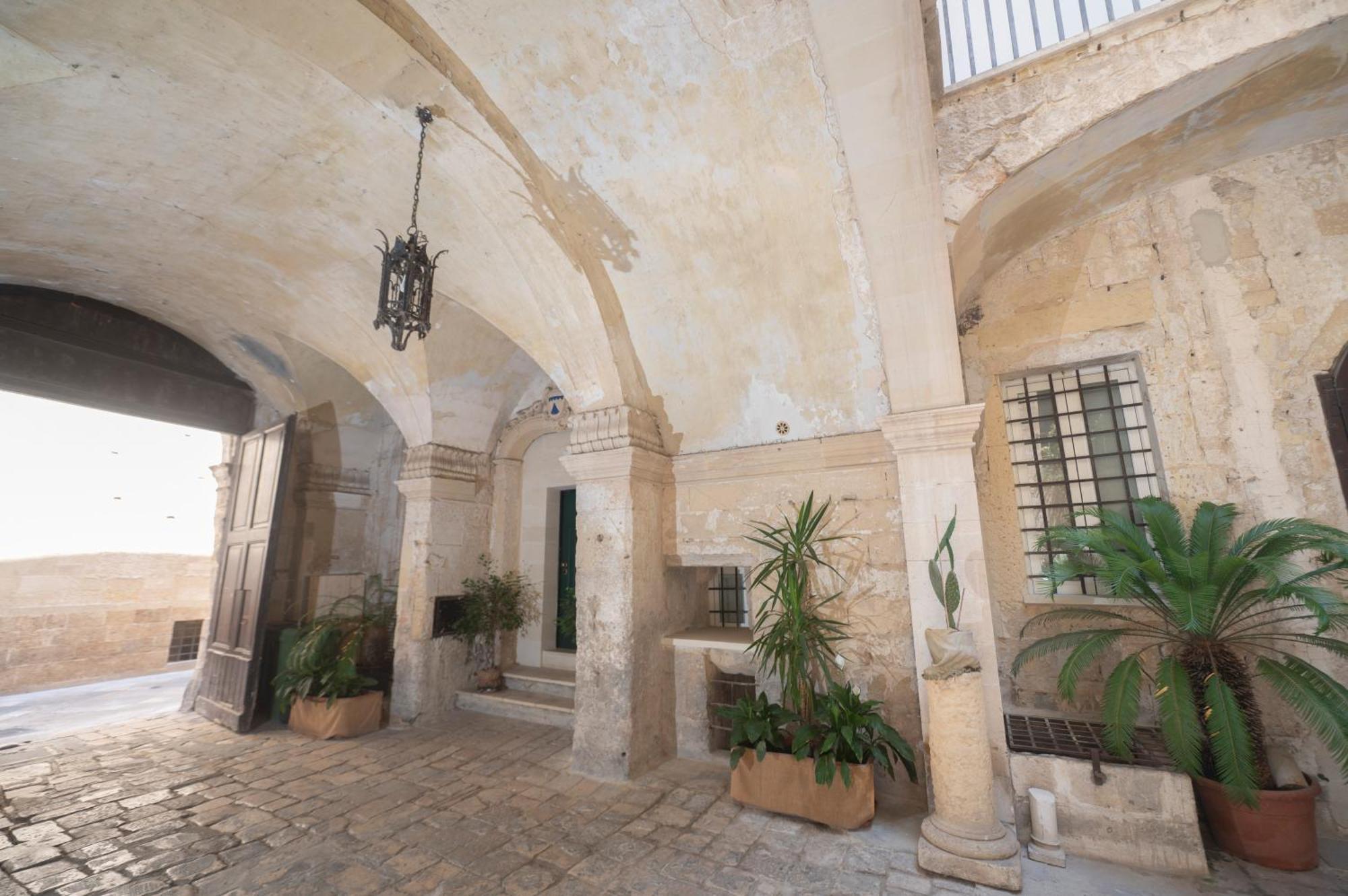 Basseo33 Suite Lecce Buitenkant foto